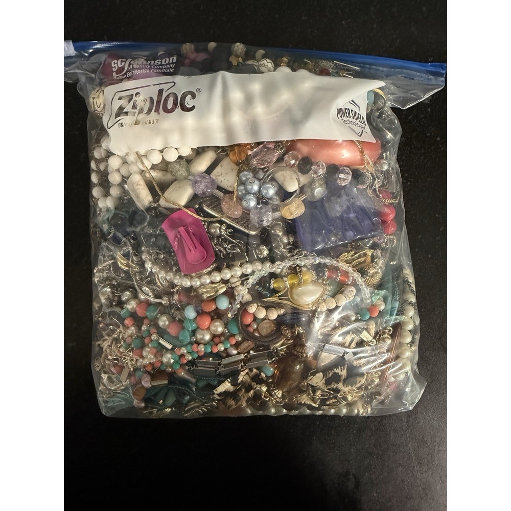 8+ LB Vintage Costume Jewelry Lot Wearable Necklaces Bracelets Earrings Mixed